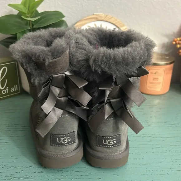 Ugg Boots SZ 2 Girls