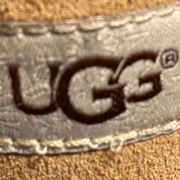 Ugg boots SZ 3 girls