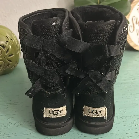 Ugg Boots SZ 3 Little girls