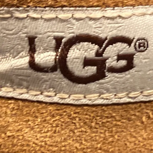 Ugg boots SZ 4 girls