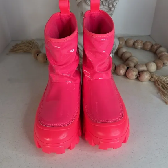 UGG BRELLAH MINI WOMEN SHORT RAIN BOOTS CORAL US 7
