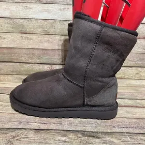 Ugg Brown Classic Short Boots