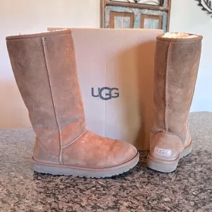 UGG Brown Shearling Boots GUC 7