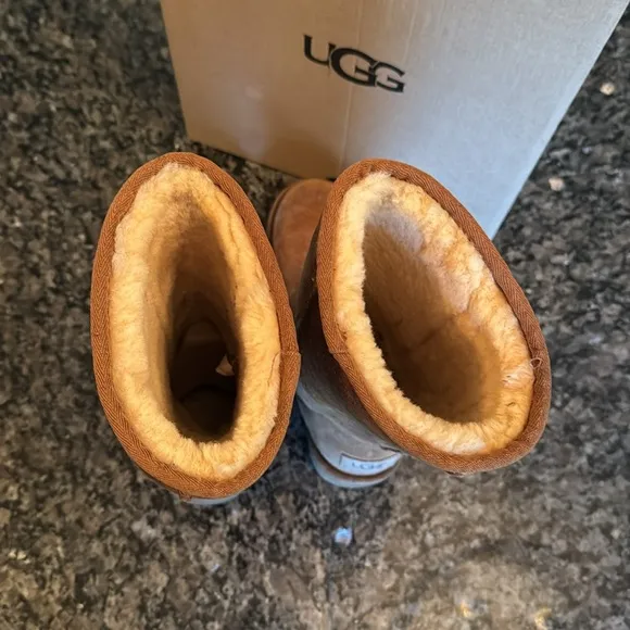 UGG Brown Shearling Boots GUC 7
