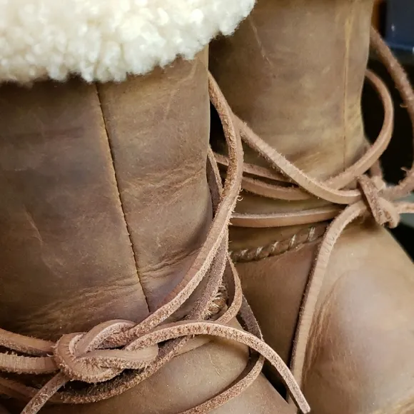 Ugg Brown Shearling Lined Boots