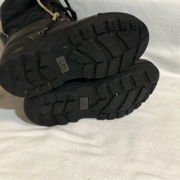 UGG Butte ll Black Leather Toddlers Boots Size 12