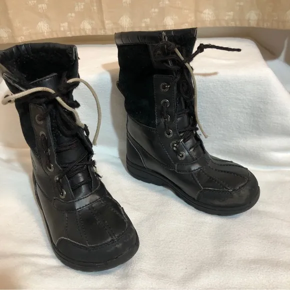 UGG Butte ll Black Leather Toddlers Boots Size 12
