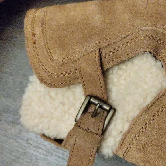 UGG® Chestnut &quot;Jayla&quot; Suede Short Boots