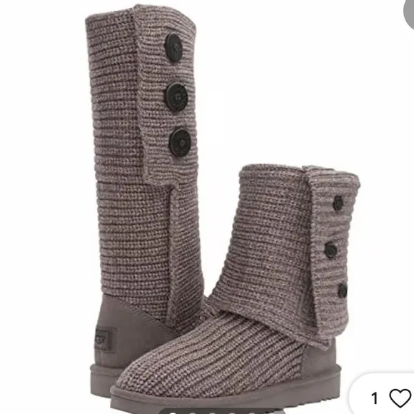 Ugg Classic Cardy II Knit Boots Cozy Gray Knit Button-Up Women's Boots
