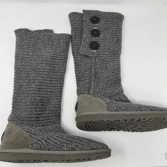 Ugg Classic Cardy II Knit Boots Cozy Gray Knit Button-Up Women's Boots