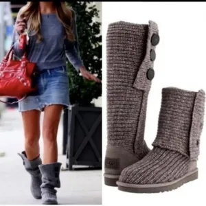 Ugg Classic Cardy II Knit Boots Cozy Gray Knit Button-Up Women's Boots