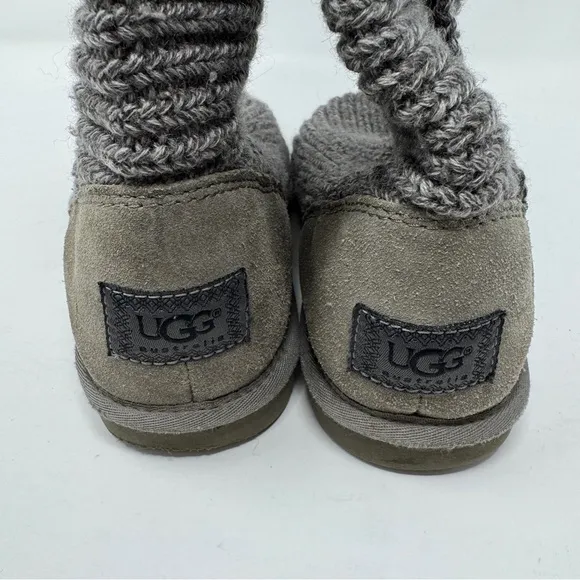 Ugg Classic Cardy II Knit Boots Cozy Gray Knit Button-Up Women's Boots