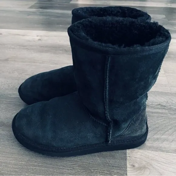 UGG Classic Short Boots Blue Womens 6 Dark Teal Leather Suede Sheepskin #5825