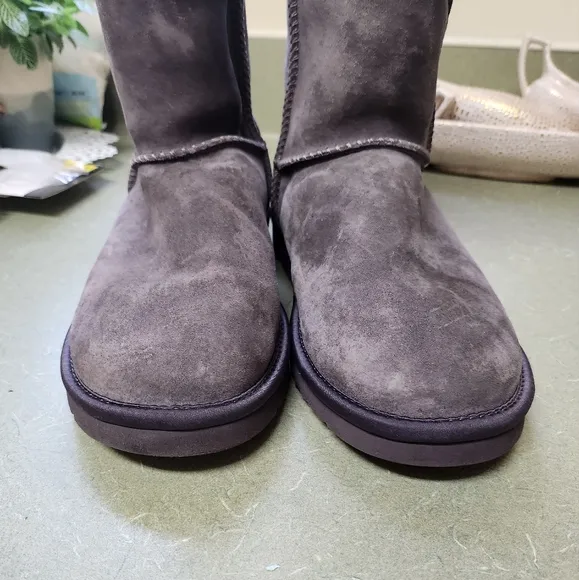 Ugg Classic Short Boots Swarovski Crystal Bows Gray Women size 7