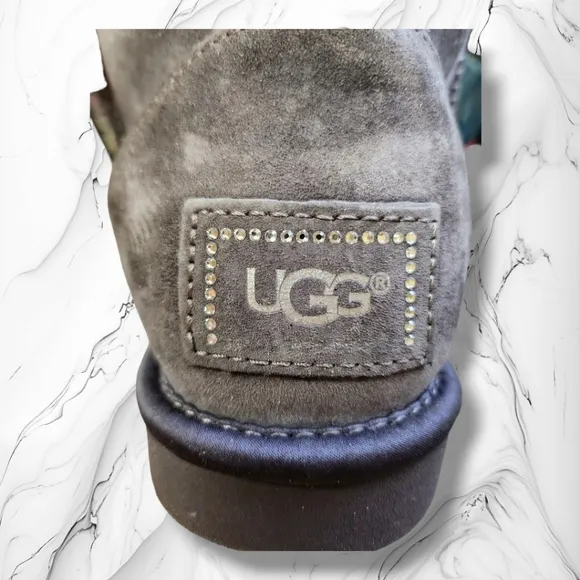 Ugg Classic Short Boots Swarovski Crystal Bows Gray Women size 7