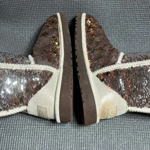 UGG Classic Short Boots Womens Size 6 Multicolor Sequin Sparkling 3353 Pull‎ On