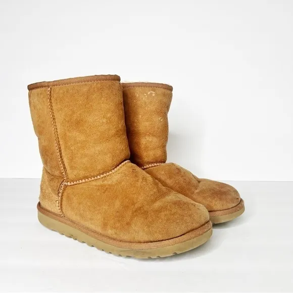 UGG Classic Short Chestnut Sherpa Suede Boots Winter Snow Size 5 Women’s