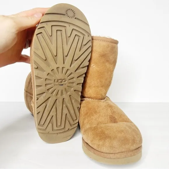 UGG Classic Short Chestnut Sherpa Suede Boots Winter Snow Size 5 Women’s