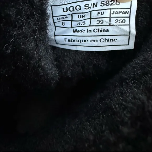 UGG Classic Short II Black Suede Leather Shearling Sheepskin Boots Womens