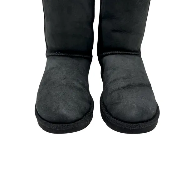 UGG Classic Short II Boots 1016223 Women's Size: 8