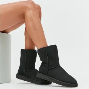 UGG Classic Short II Boots 1016223 Women's Size: 8