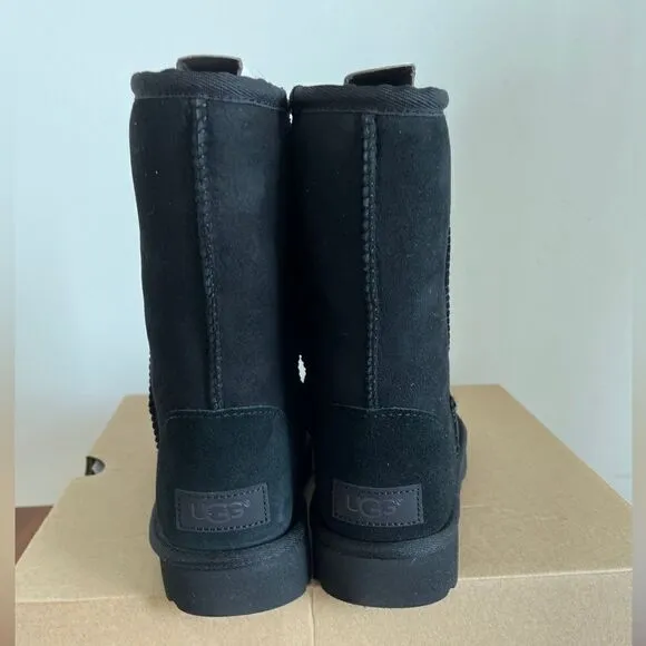 UGG Classic Short II Boots Black USA Women Size 6/UK 4/EU 37