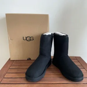 UGG Classic Short II Boots Black USA Women Size 6/UK 4/EU 37