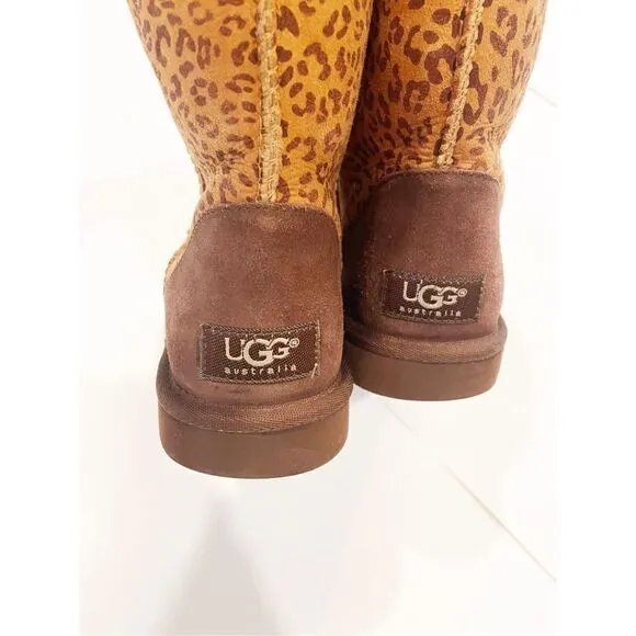 UGG Classic Short Leopard Boots style 5925 Women’s size 6