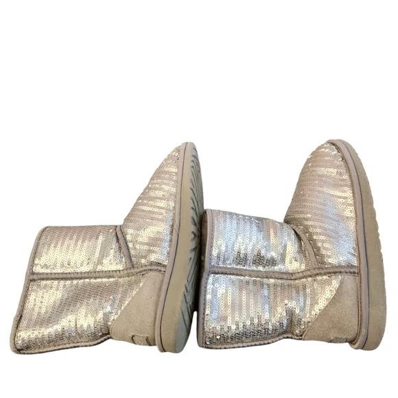 UGG Classic Short Silver Sequins Boots Size 5 Big Girl Youth Bling Sparkle Cozy