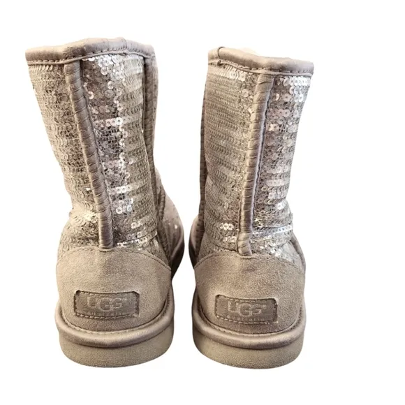 UGG Classic Short Silver Sequins Boots Size 5 Big Girl Youth Bling Sparkle Cozy