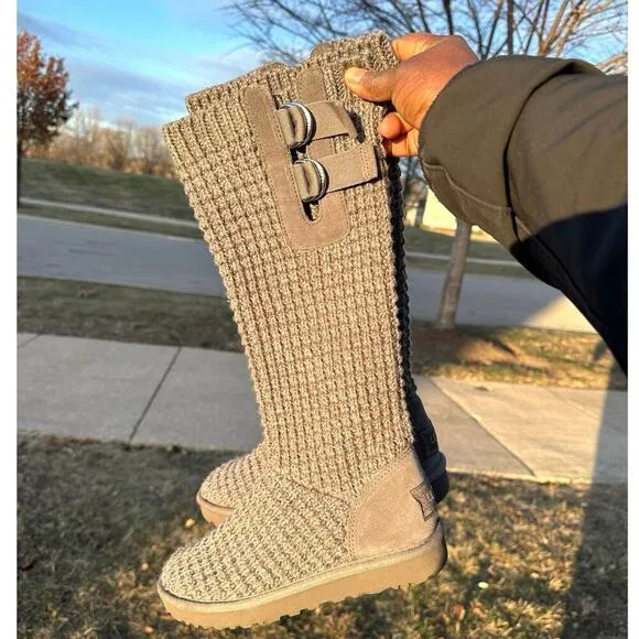 UGG Classic Solene Tall Women’s Boots Size 7 Gray