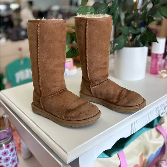 UGG Classic Tall II Chestnut Boots  Size 6