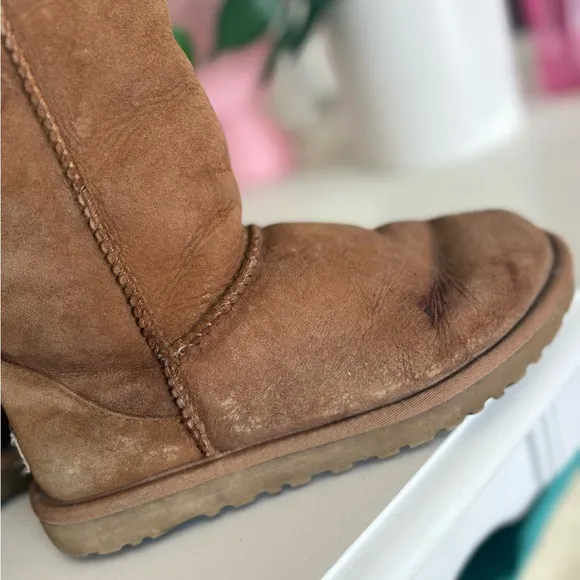 UGG Classic Tall II Chestnut Boots  Size 6