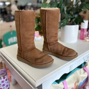 UGG Classic Tall II Chestnut Boots  Size 6