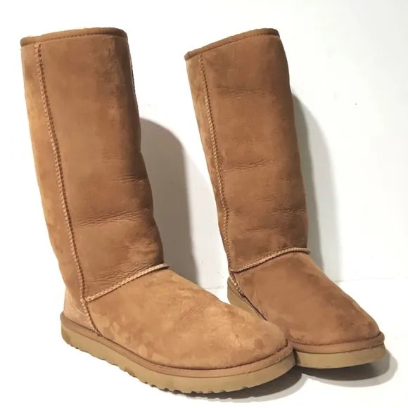 UGG Classic Tall Suede Leather Sheepskin Chestnut Boots Size 11