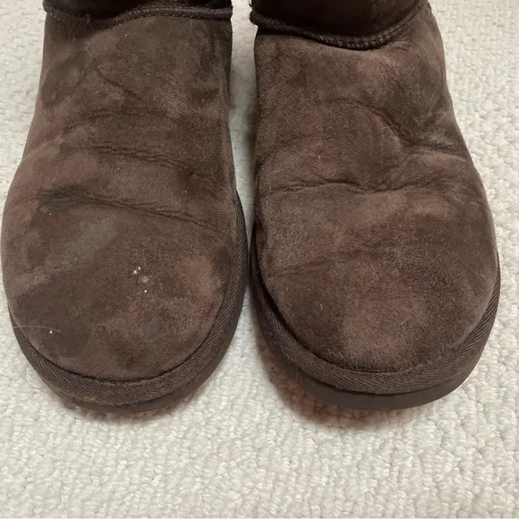 UGG Classsic Short Dark Brown Suede Boots