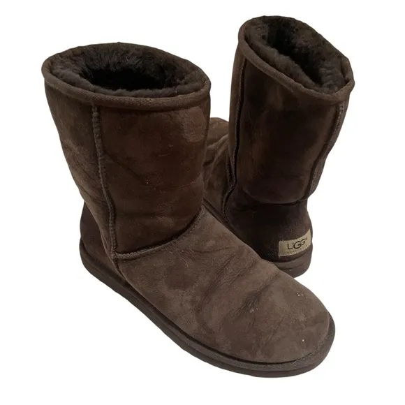UGG Classsic Short Dark Brown Suede Boots