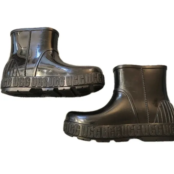 UGG Drizlita Ankle Boot Size 7 Color Black