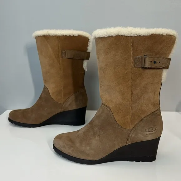 Ugg Edelina Chestnut Wedge Boots Size 9