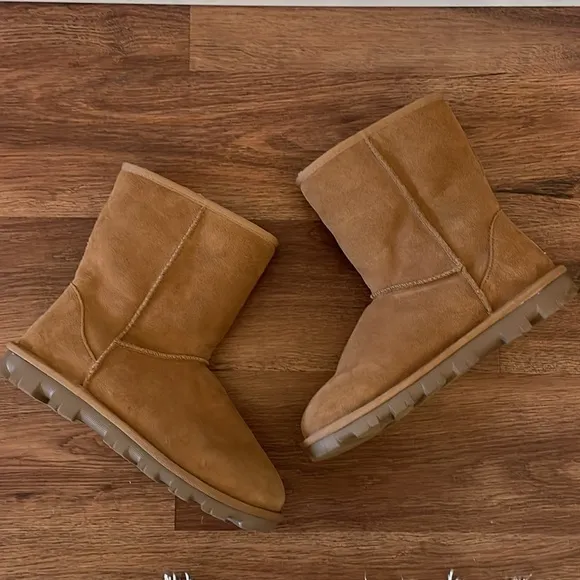 UGG Essential Short Boots