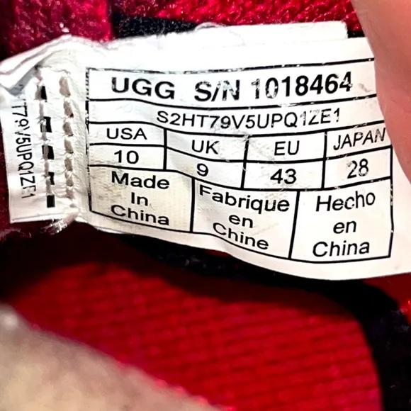 UGG For Men Neumel Hyperweave Wool / Suede Chukka Boots Flag Red US Size 10