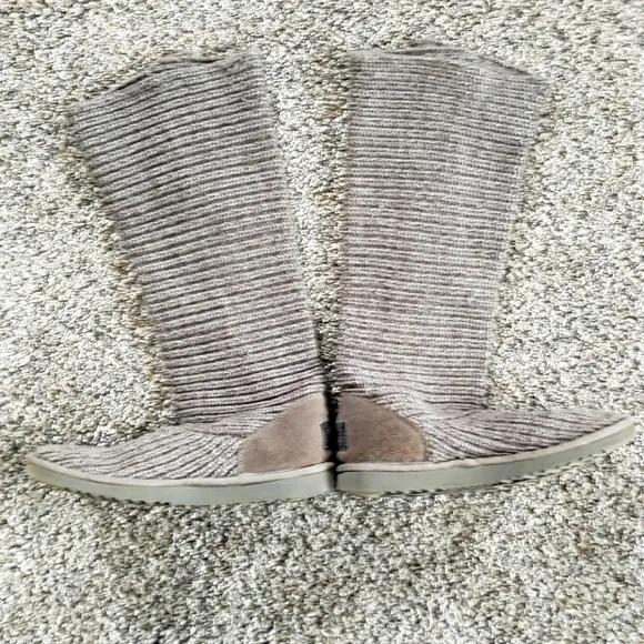 UGG | Genuine Sheep Skin Knit Slouchy Button Accent Boots