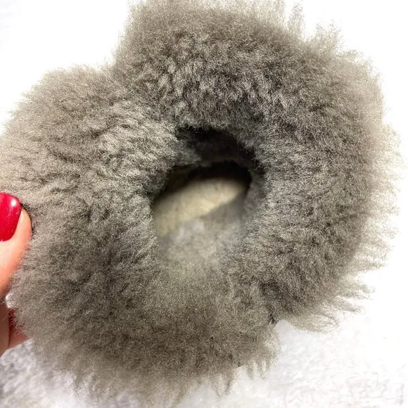 Ugg Girls Bailey Button Gray Short Boots Sheepskin Pull On