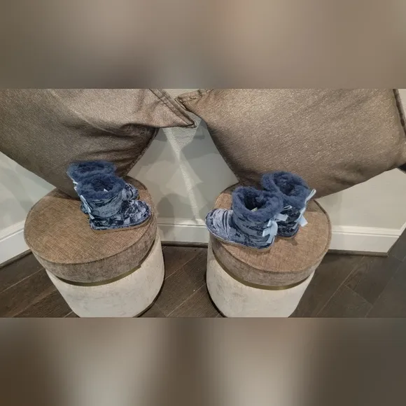UGG Girl's Bailey Velvet Faux Fur Boots Toddler.