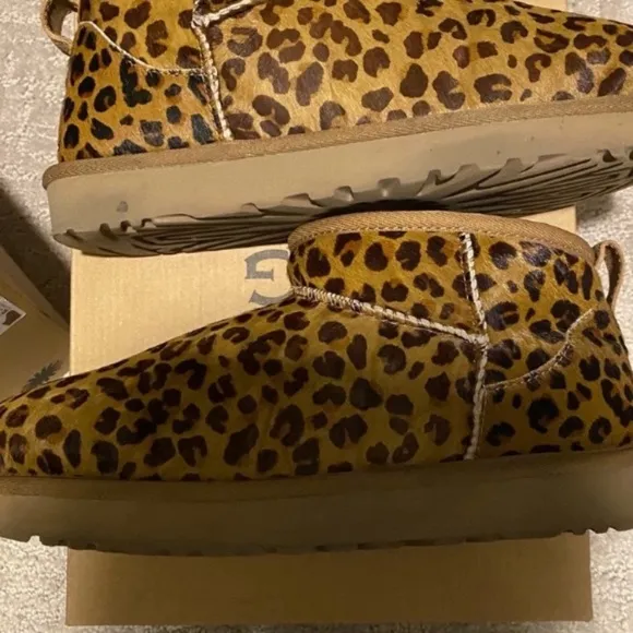UGG HAIRCALF Leopard Print Shearling Boots