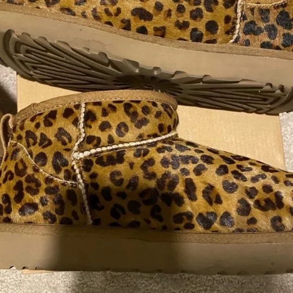 UGG HAIRCALF Leopard Print Shearling Boots
