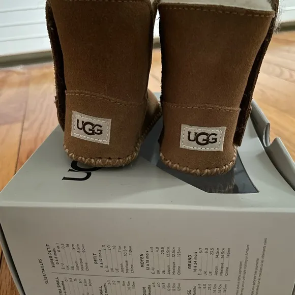 UGG Infant Caden Boots in Chestnut