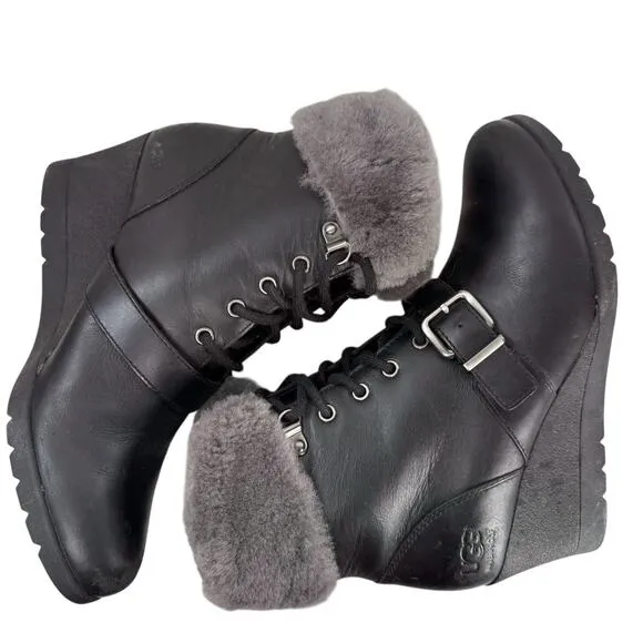 UGG JANNEY Black Wedge Waterproof Leather Faux Fur LinedShort Ankle Boots Size 7