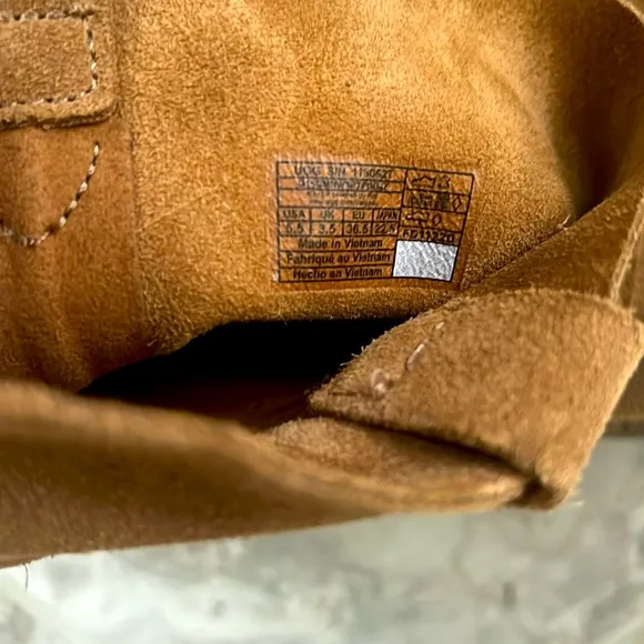 UGG Josefene Leather Short Boots in Chestnut, Size 5.5, New without Box