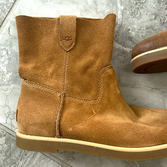 UGG Josefene Leather Short Boots in Chestnut, Size 5.5, New without Box